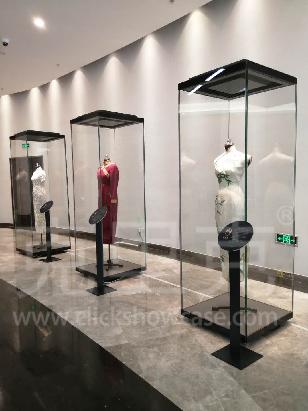 上海大學(xué)博物館海派博物館展柜實(shí)拍圖 上海大學(xué)博物館海派博物館展柜實(shí)拍圖