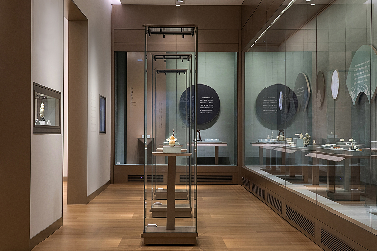 淺析博物館展示柜的應(yīng)用 淺析博物館展示柜的應(yīng)用